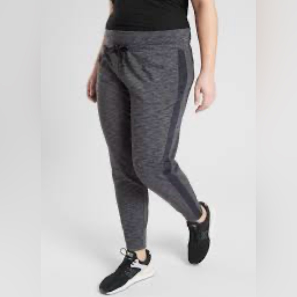 Athleta Women’s Metro Downtown Jogger Pants / Size M / Excellent Condition